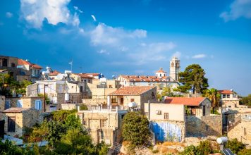 Larnaca, locatia perfecta pentru o escapada de toamna