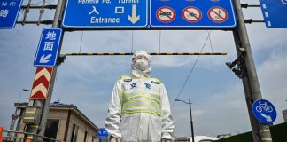 Orasele din China raman fara numerar pentru a plati facturile uriase de blocare a Covid-19