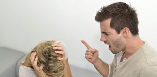 5 semne ca atragi relatiile abuzive in viata ta